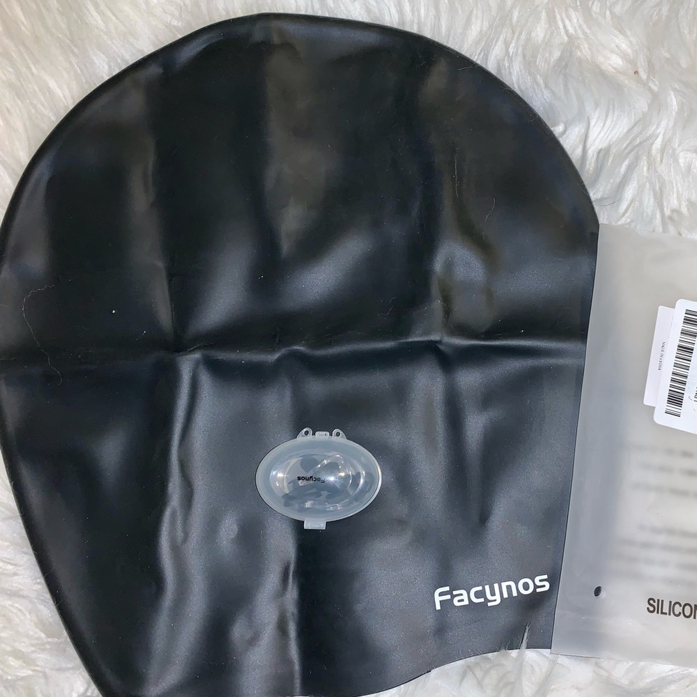 Facynos Black Silicone Swim Cap With Nose Protection & Storage Case
